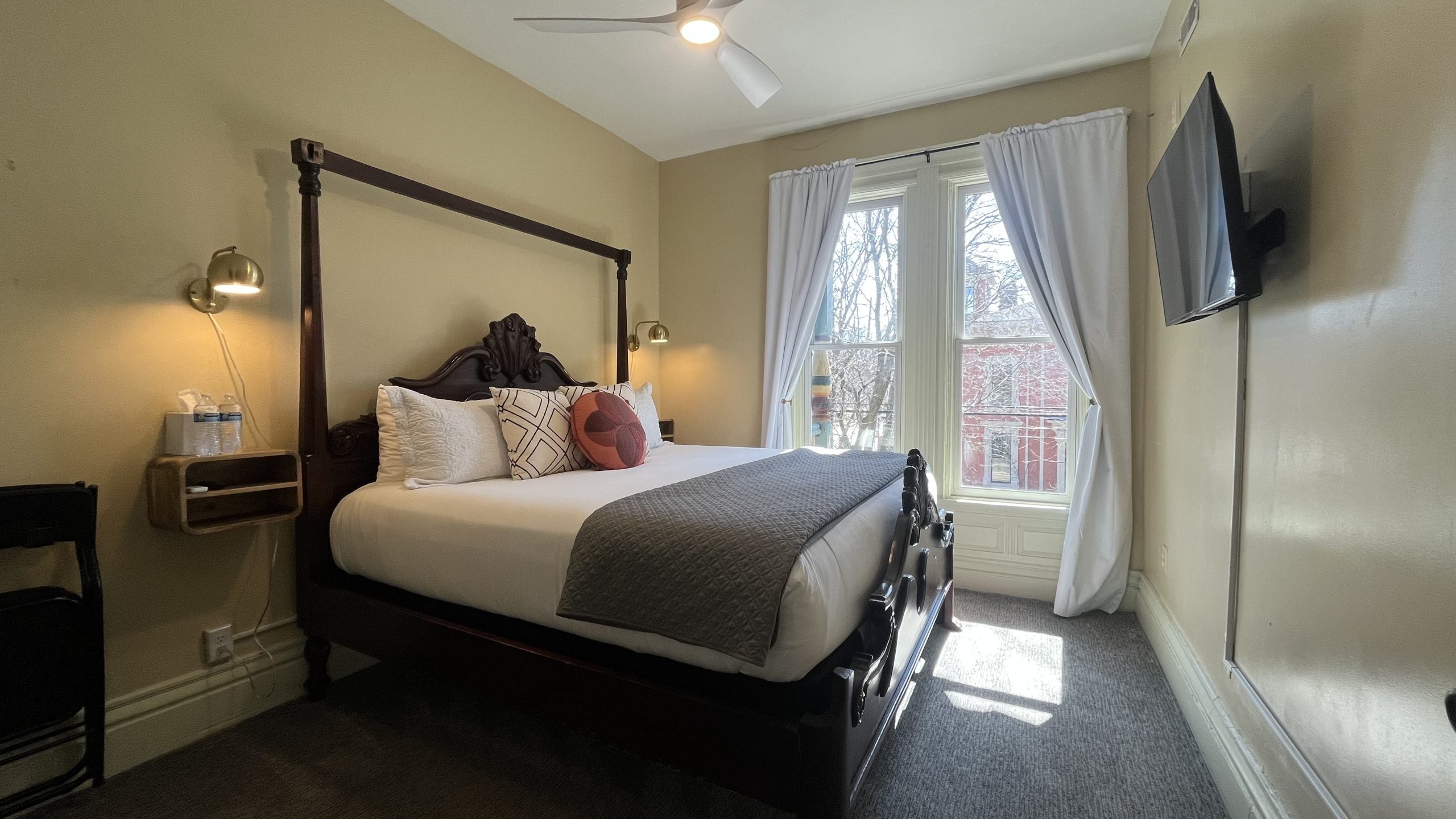 The Clary Room