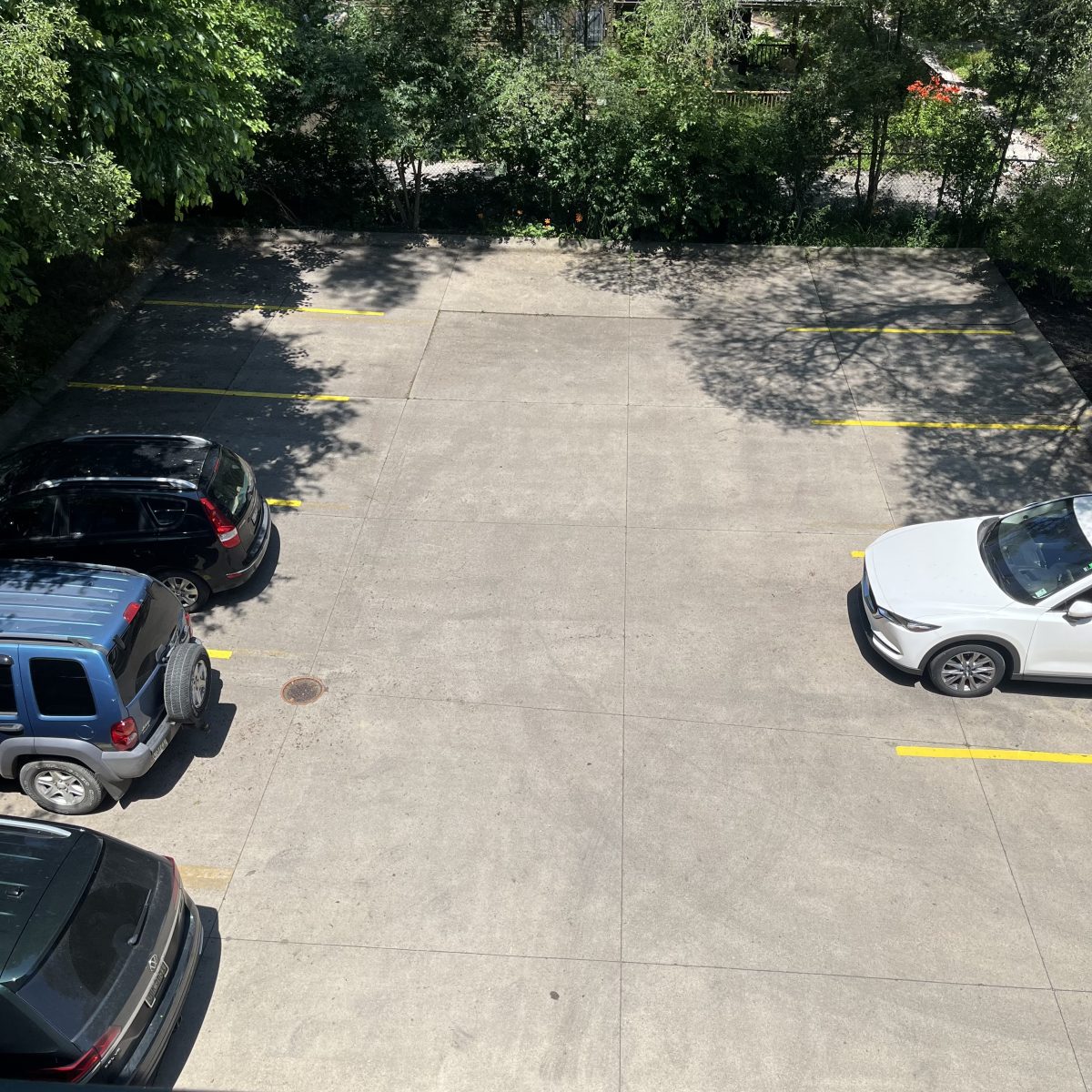Guest parking lot
